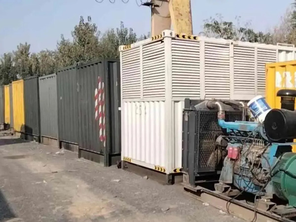 新市200KW柴油发电机机组每小时油耗是多少?